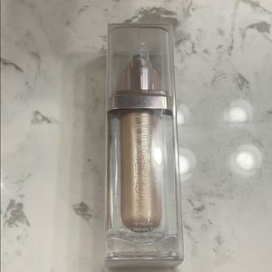 ☺️New Huda Highlighter☺️